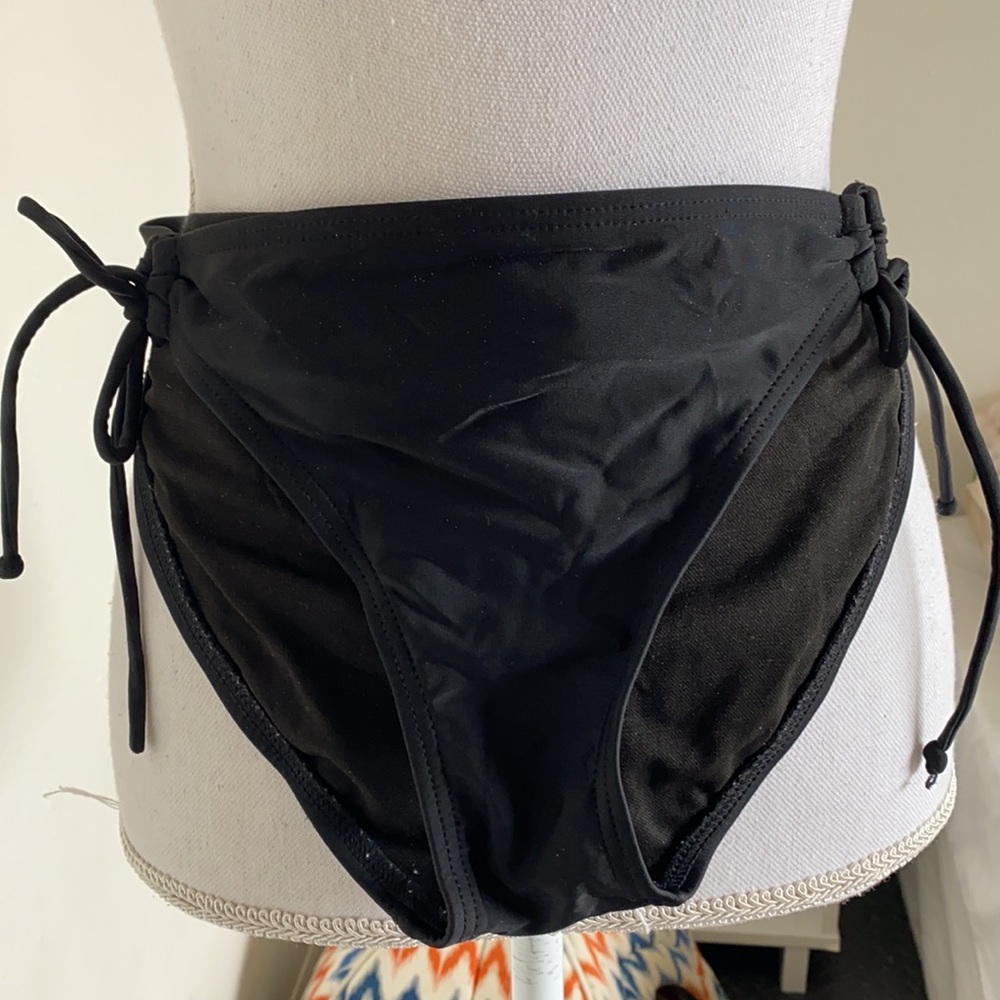 Triangle bikini - Picture 6 of 8
